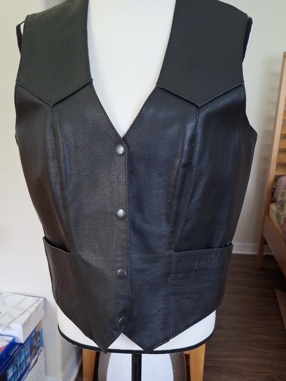 Men's Classic Black Leather Vest